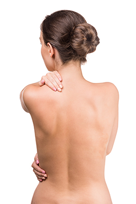 Rücken einer Frau – Rückenschmerzen