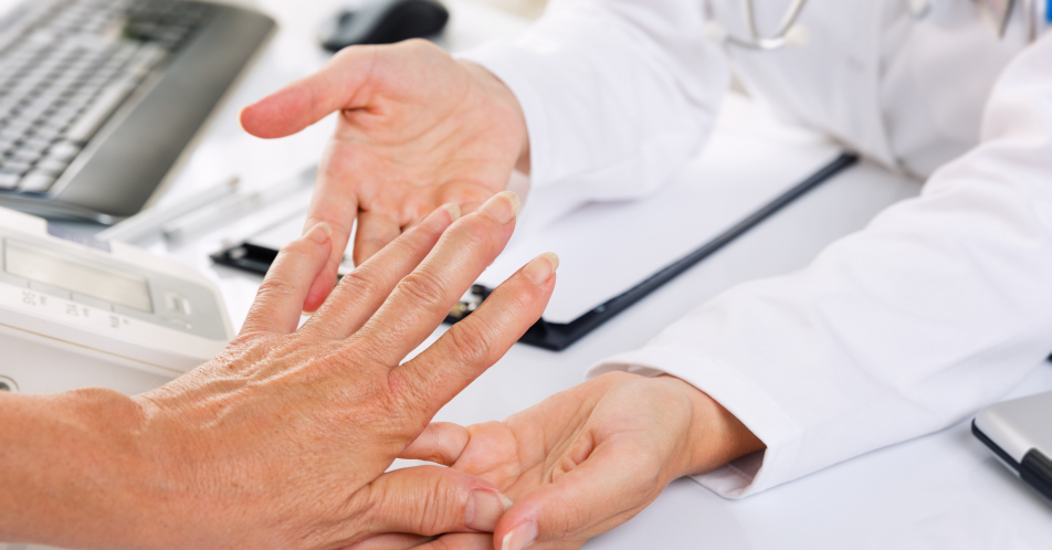 Rheumatoide Arthritis: Schmerzreduktion unter Baricitinib