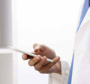 Web-/App-basiertes Tool ermöglicht Ärzten digitales  Krankheitsmonitoring von Covid-19-Patienten