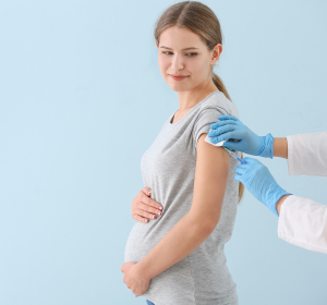 COVID-Impfung während Schwangerschaft: Individuelle Risikoabwägung empfohlen 