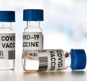 Nach COVID-19-Impfung: Norwegen überprüft Todesfälle gebrechlicher und älterer Patienten