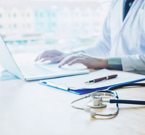 Ärzte warnen vor Personalkollaps und Zeitdruck bei Digitalisierung