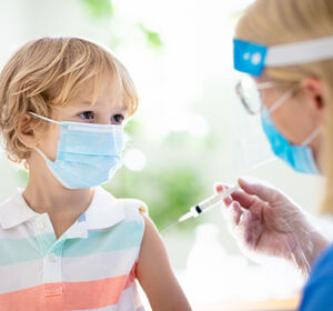 Kinder- und Jugendärzte: Nicht zu sehr auf Impfung von Kindern setzen