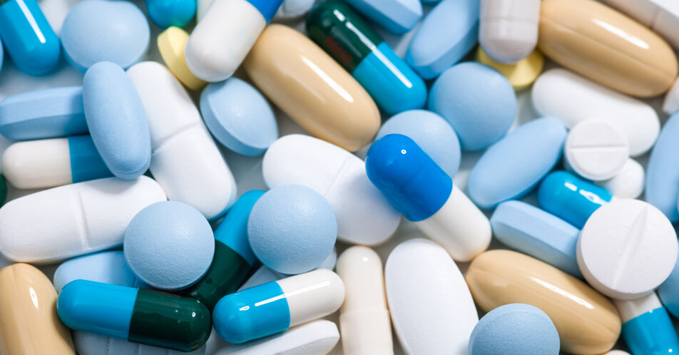AMNOG-Report 2022: Preisexplosion bei Arzneimitteln geht weiter