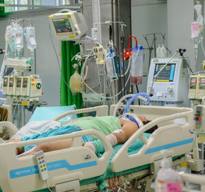Junge COVID-Patient:innen: Welche Faktoren erhöhen Mortalitätsrisiko?