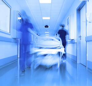 Krankenhauspflege-Entlastungsgesetz: Koalitionsfraktionen müssen nachbessern