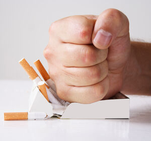 Weltnichtrauchertag 2023: Auswirkungen von Rauchen auf die Zahngesundheit
