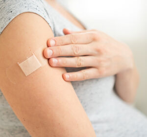Auffrischimpfung gegen COVID-19 in der Schwangerschaft und Stillzeit