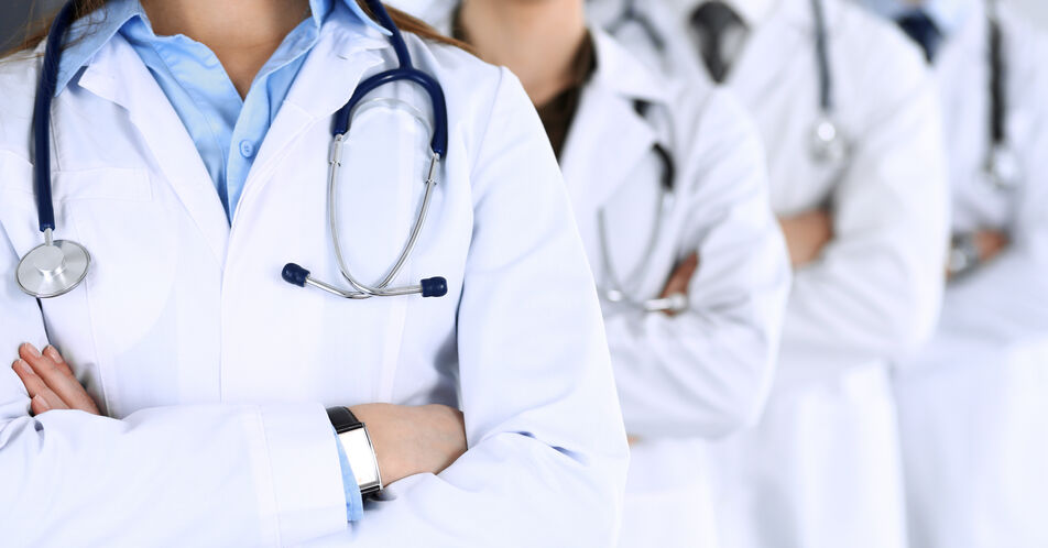 Ärzt:innen an Unikliniken zu Warnstreik aufgerufen