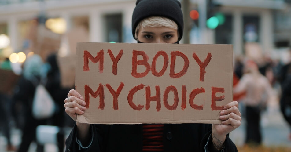 Abtreibungsrecht bekommt in Frankreich Verfassungsrang