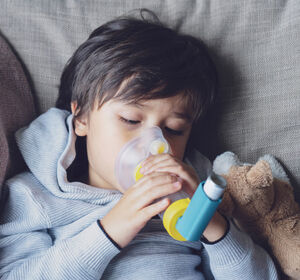  Asthma bei Kindern: Forschung an neuem Medikament soll Krankheitsrisiko mindern